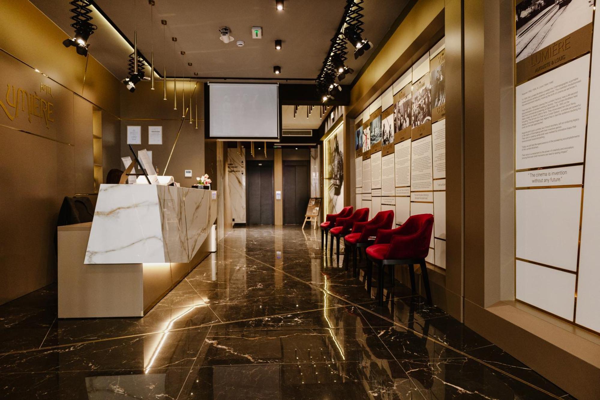 Lumiere Hotel Белград Екстериор снимка