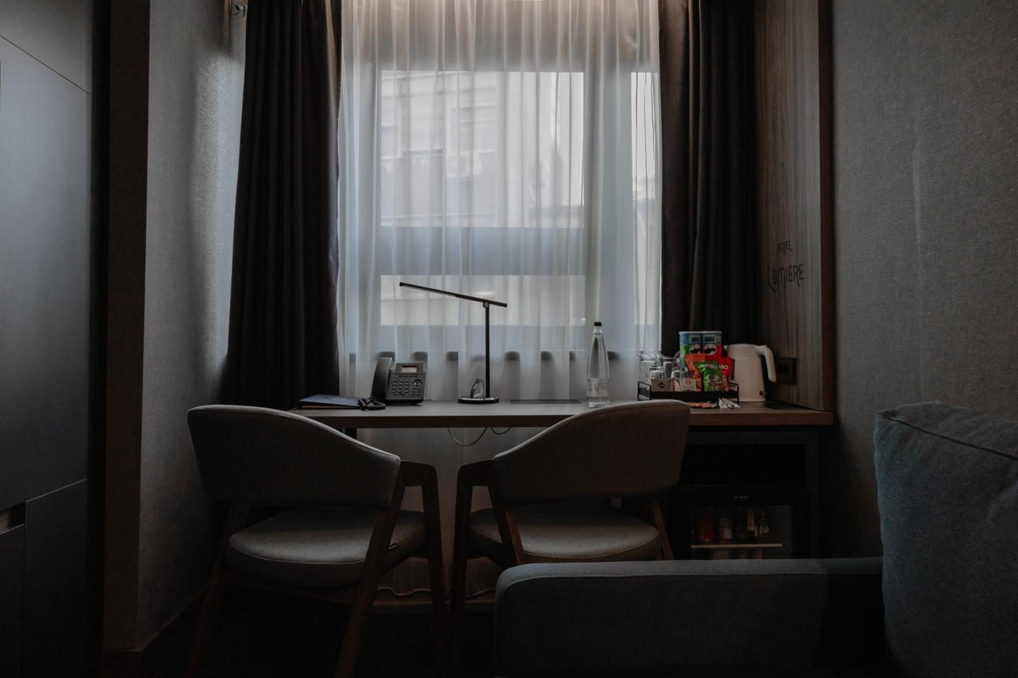 Lumiere Hotel Белград Стая снимка