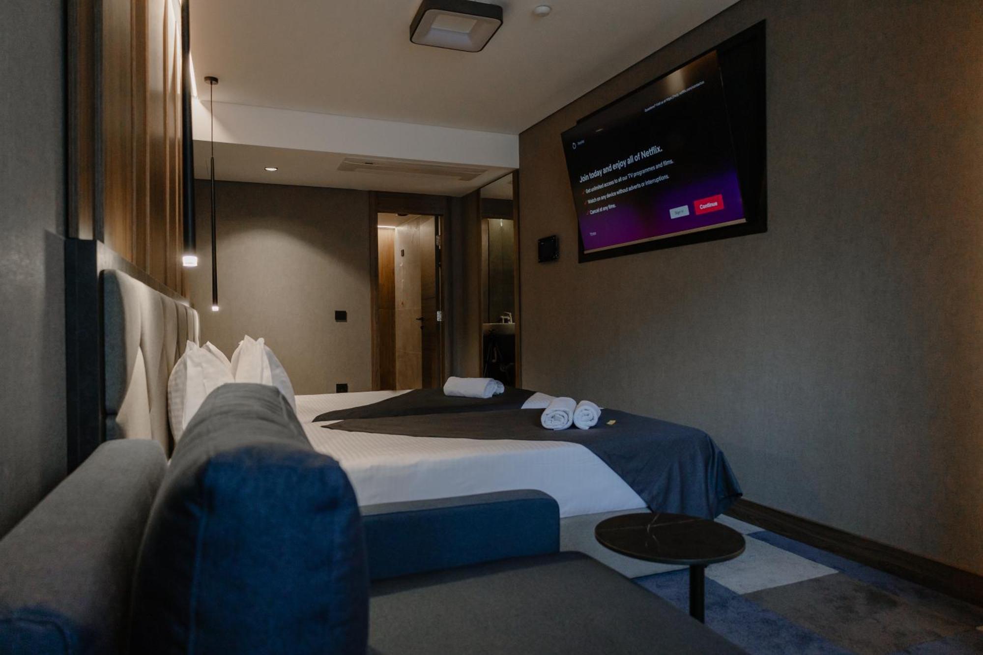 Lumiere Hotel Белград Екстериор снимка