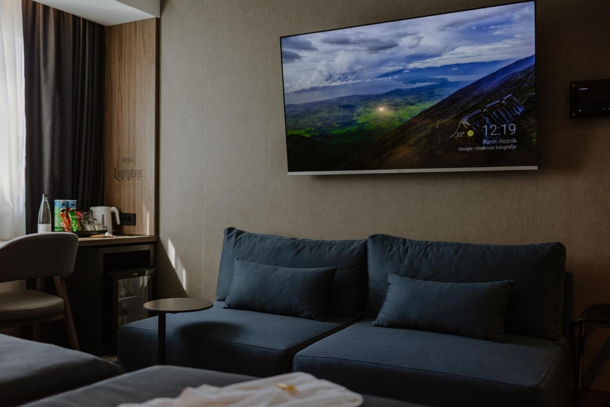 Lumiere Hotel Белград Екстериор снимка
